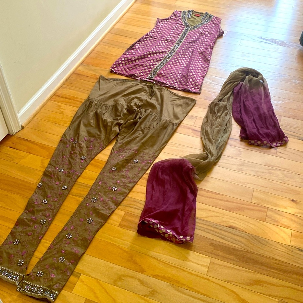 Light Brown & Purple Embroidered 3 Piece Set M